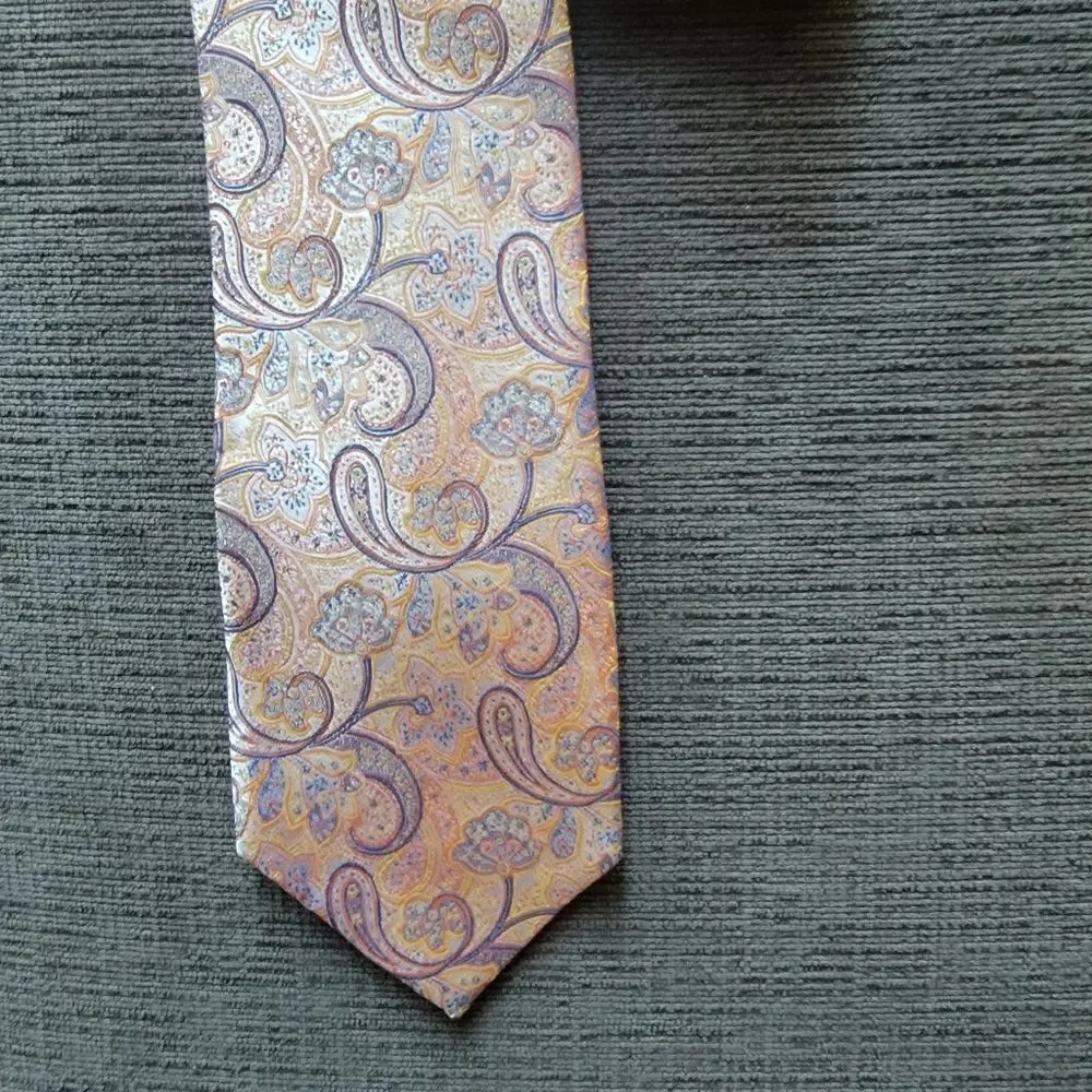 CAPE COD Neckwear Men's  Tie Paisley Pattern with Multicolor Accents